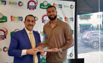 Sandy Alcántara es reconocido como el Lanzador del Año en MLB por JJ Sports