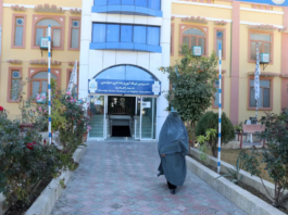 Las afganas pierden la esperanza tras el veto a la educación femenina universitaria