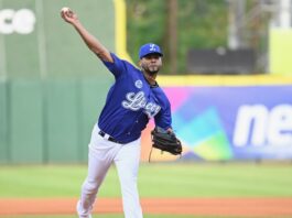 Rogers y Alcántara encabezan blanqueada del Licey sobre las Estrellas; los felinos toman el comando de la Final 2-1