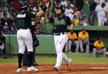 Estrellas propinan blanqueada a las Águilas