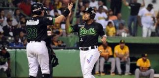 Estrellas propinan blanqueada a las Águilas