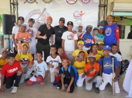 Internacional Sport Foundation & Lessport Academy entregan útiles deportivos a 800 niños
