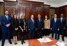 Enmanuel Cedeño, Olga Nivar, Cándida Acosta, Miguel Franjul, Mili Núñez, Valentín Sánchez y Claudio Guzmán.