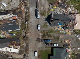 Tornados en Texas y Louisiana dejan a miles sin electricidad