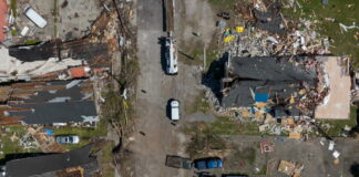 Tornados en Texas y Louisiana dejan a miles sin electricidad
