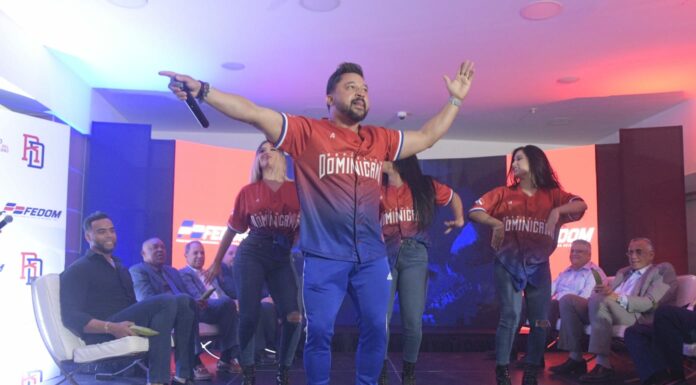 FEDOM presenta los uniformes de RD para el Clásico Mundial de Béisbol