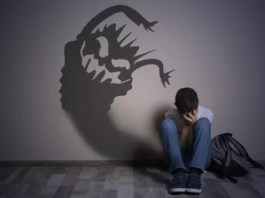 Estudiantes entran en pánico tras supuesta aparición de espíritu maligno en escuela de Baní