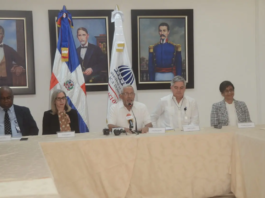 Anuncian libros de texto estarán en agosto; autores dominicanos los harán