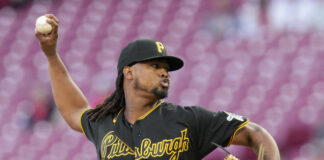 Luis Ortiz entra por Jarlin García; Gregory Soto para la segunda ronda