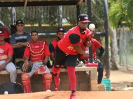 Pedro Strop firma con las Águilas