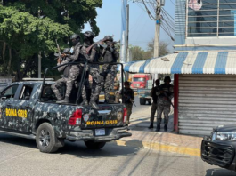 Paro en Navarrete deja una niña herida, saqueos y desorden