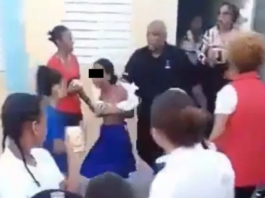 Según el cuerpo castrense, el siniestro fue extinguido por completo en labor combinada con Medio Ambiente La Fuerza Aérea de República Dominicana informó que contribuyó a sofocar el incendio forestal de Valle Nuevo con el envío de tres de los recién adquiridos helicópteros UH-1H/II. El fuego fue registrado en la parte que colinda con Constanza, provincia La Vega. En un documento indicó que los vehículos están equipados con dispositivos “Bambi Bucket”, con capacidad de hasta 1, 300 litros de agua para siniestros de grandes dimensiones. Con esto, expone en el texto, respalda las labores del Ministerio de Medio Ambiente. De acuerdo con su información, la misión, que acumuló 23 descargas, tuvo un tiempo acumulado de nueve horas y 20 minutos, contribuyó de manera significativa a aplacar el siniestro que afectó, por días, esa importante área protegida del país. “De esta manera, con el apoyo de la Fuerza Aérea de República Dominicana, a través de sus capacidades y listeza operacional de su personal, fue controlado por completo en un 100% el incendio”, asegura. Le invitamos a leer: Consultorio familiar: ¿Orden de nacimiento entre hermanos influye en forma de ser?