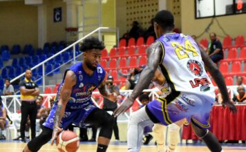 Correcaminos quitan invicto a Eduardos en basket de Puerto Plata
