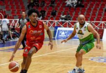 Sharks vencen a las Cotorras en el TBS de Puerto Plata