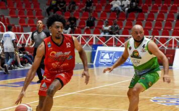 Sharks vencen a las Cotorras en el TBS de Puerto Plata