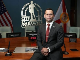 Un dominicano es el comisionado de Sarasota