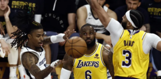 LeBron da un golpe a la serie