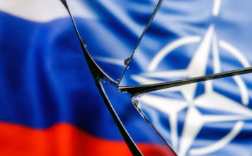 Lavrov: La OTAN quería disolver Rusia, pero acabó uniéndola