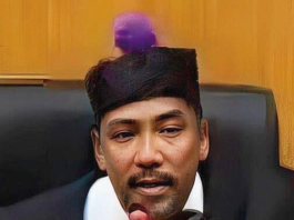 Por “recibir dinero” y por ausencias en sus funciones, destituyen a dos jueces