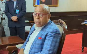 Pacheco a Ceara Hatton: “Usted es un teórico sin una hoja de servicio que merezca respeto”