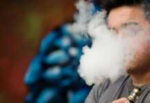 Los cigarrillos electrónicos irrumpen como nueva amenaza en escuelas públicas