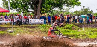 Fabricio Chacón sale victorioso en el motocross de Higüey