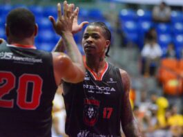 Leones apabullan a los Metros