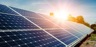 RD 100% Renovable reclama proceso expedito para instalar paneles solares en hogares y pequeños negocios