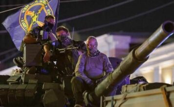 Rebelión en Rusia: el grupo mercenario Wagner entregará todo su armamento pesado y no será acusado de amotinamiento