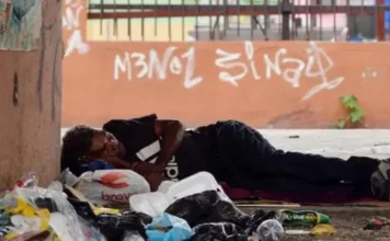 Sicólogos denuncian orfandad de personas con crisis mentales