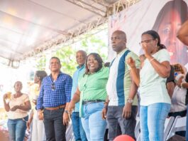 Diputada Dulce Rojas celebra fiesta a más de 5 mil madres de SDN