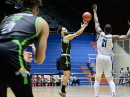 Soles vienen de atrás y vencen a los Titanes