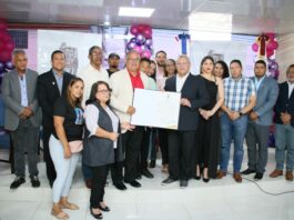Reconocen al periodista José Luis Paulino Reyes en Moca