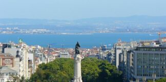 Parlamento de Portugal rechaza tipificar como delito el acoso sexual