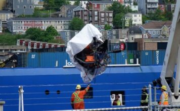 Recuperan «posibles restos humanos» cerca de escombros del submarino Titán, dice la Guardia Costera de EE.UU.