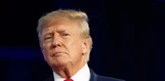 Trump insiste en que seguirá su campaña electoral aunque sea condenado