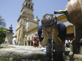 Más de media España en alerta por calor sofocante, Andalucía con 44 grados