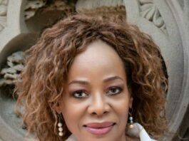 Carolina Beaumont lanza su libro “El Arte del Modelaje”