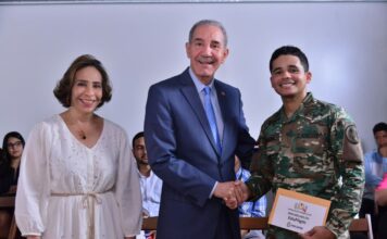 Estudiantes UNICARBE ganan primer lugar Competencia Emprendedores del MESCYT
