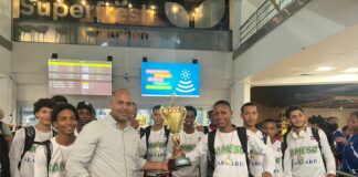 Bameso recibe con entusiasmo a sus campeones