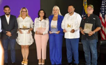 Carlos Guzmán es declarado Alcalde del Año 2023 en XXI Cumbre Latinoamericana Democracia y Desarrollo