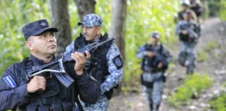 Bukele ordena a 7.000 soldados y 1.000 policías cercar toda una región para sacar a las pandillas «de sus escondites»