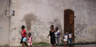 Estados Unidos insta a sus ciudadanos a abandonar Haití lo antes posible