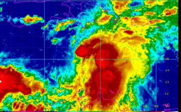 Tormenta Franklin aumenta velocidad de desplazamiento