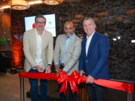 Hoyo 20 llega a Acrópolis Business Mall
