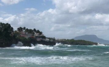 Oleaje anormal y temperaturas calurosas para este martes