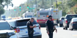 Un hombre mata a tres personas y se suicida en un tiroteo por motivos raciales en Florida