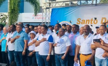 Aspirante a la alcaldía por el ASDN Carlos Ortiz encabeza marcha caravana en apoyo al presidente Luis Abinader