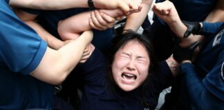 China toma represalias contra Japón por el vertido en el océano de las aguas residuales de la planta nuclear de Fukushima