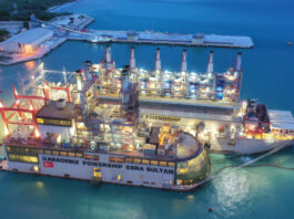 Medio Ambiente investiga derrame de combustible en la planta eléctrica que opera en una barcaza en Azua